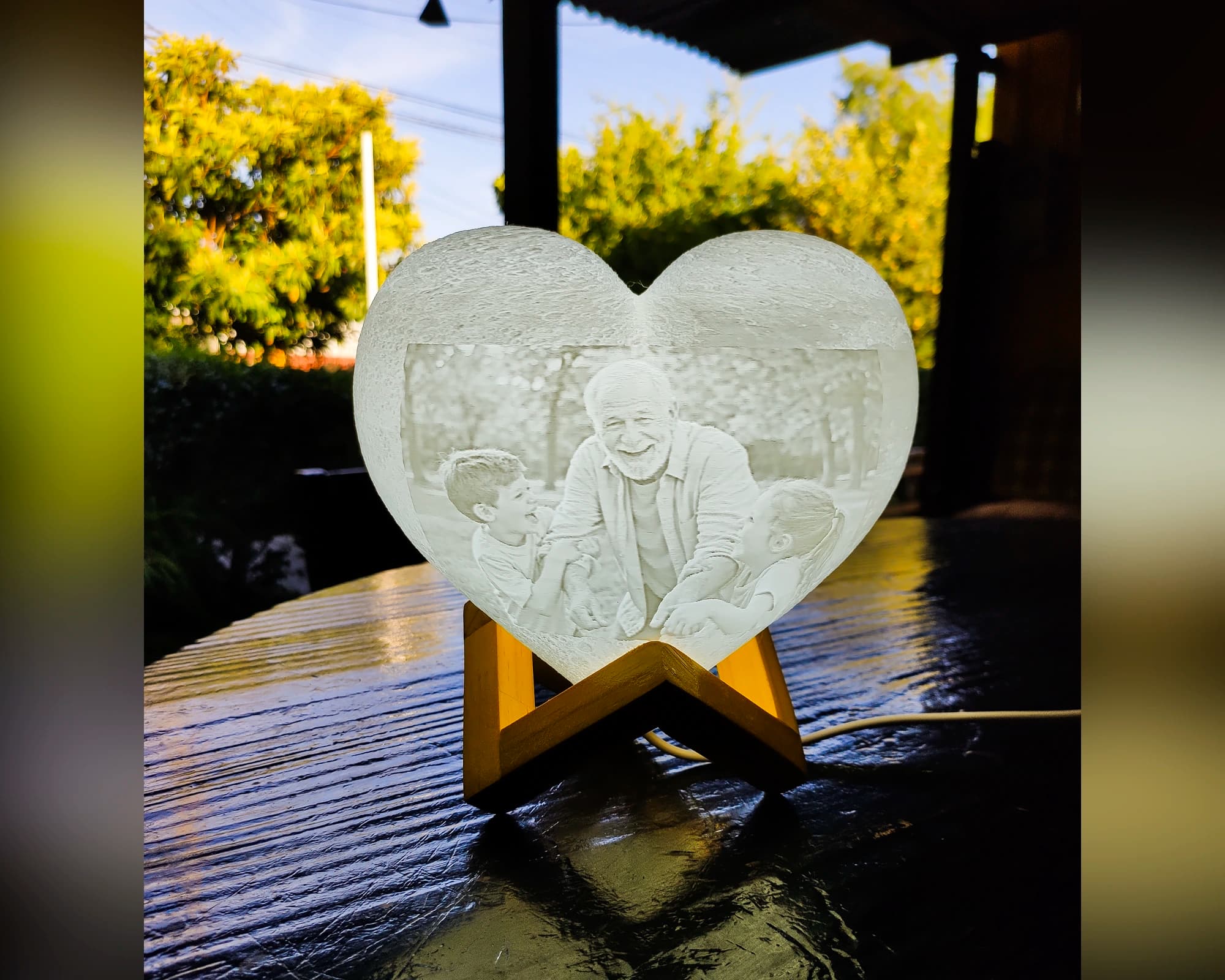 Lámpara corazón personalizada de Inplop, imagen de galería 4